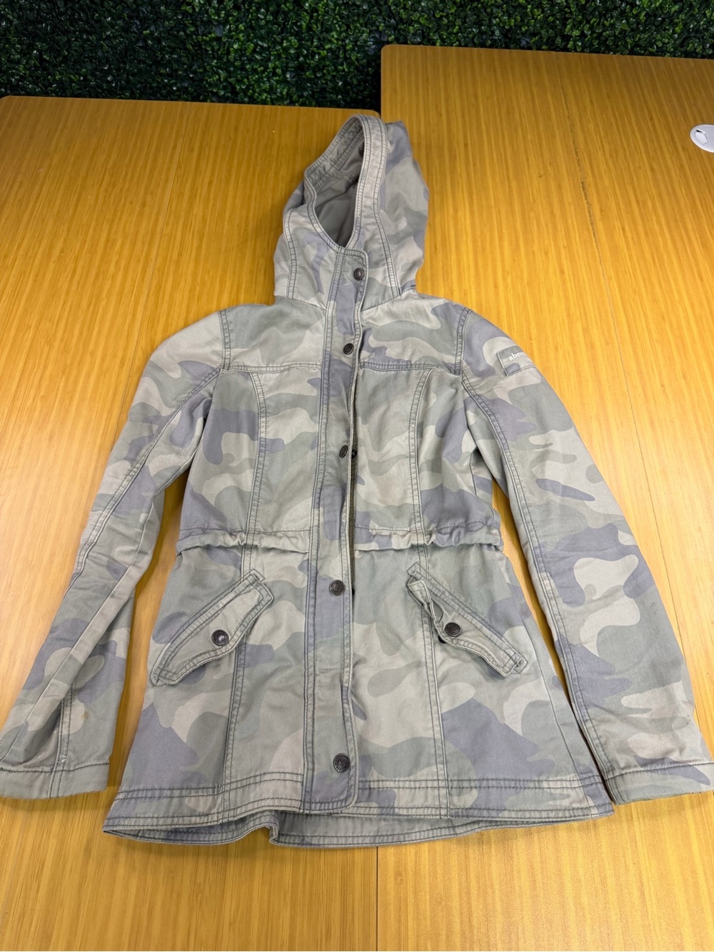 Abercrombie Kids Camo Jacket Hooded Kids Youth Size Large 1892 Patch